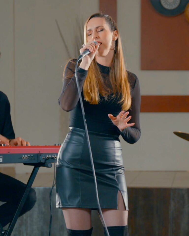 The Lounge Experience — μουσικό σχήμα One Take Productions